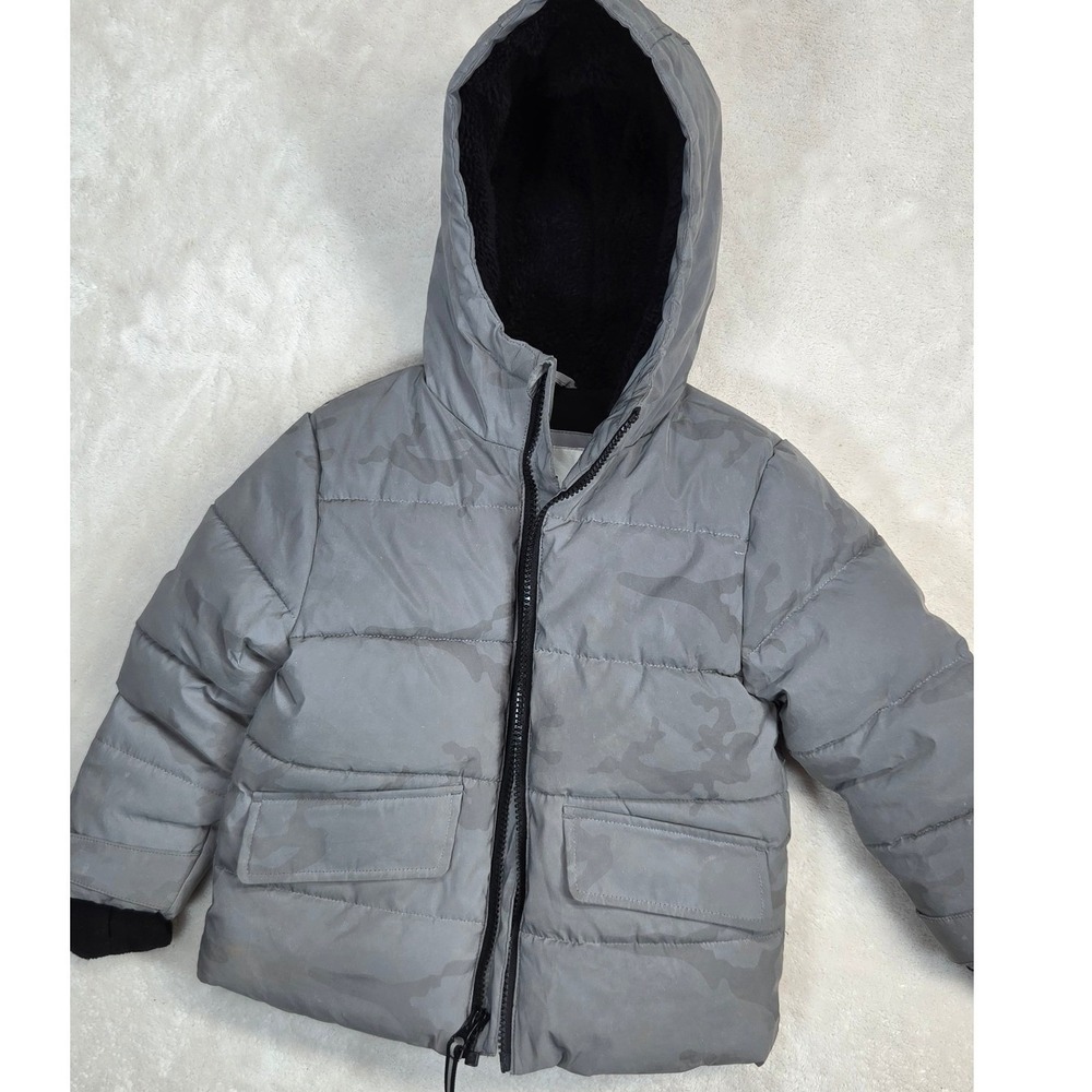 Cozy Puffer Jacket Kids 2T Grey Reflective Camo Hooded Quilted Winter Active